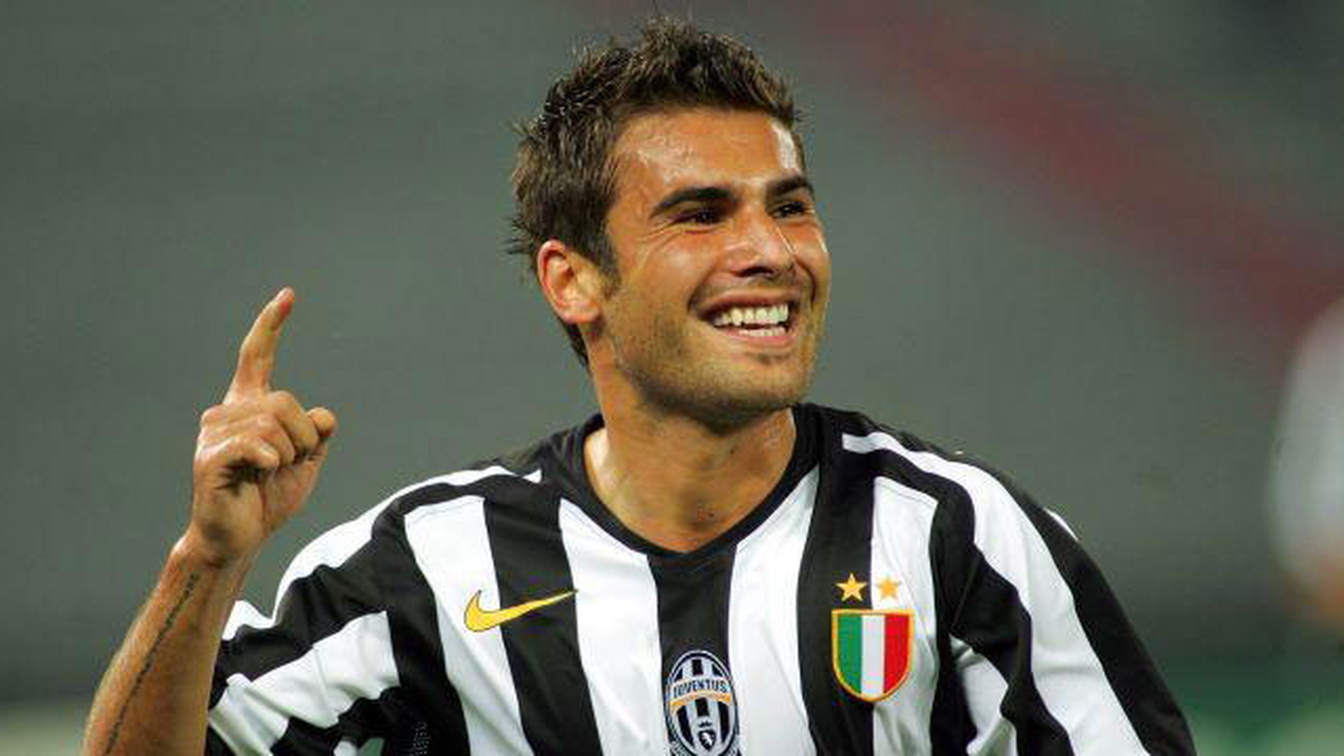 Adrian Mutu va innebuni toate femeile cu poza asta! Si-a aratat bustul plin de muschi! Incredibil cat de bine poate sa arate