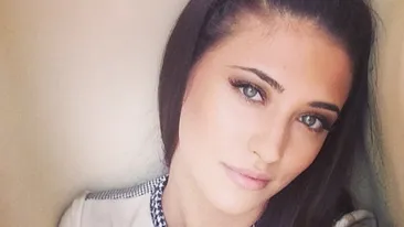 Antonia arata ca o scolarita sexy! Cum si-a schimbat look-ul vedeta