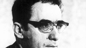 Femeile din viața marelui Marin Preda.  Le-a iubit nebunește, le-a adorat. Un soț și un amant sensibil, rafinat deși era dificil de înțeles