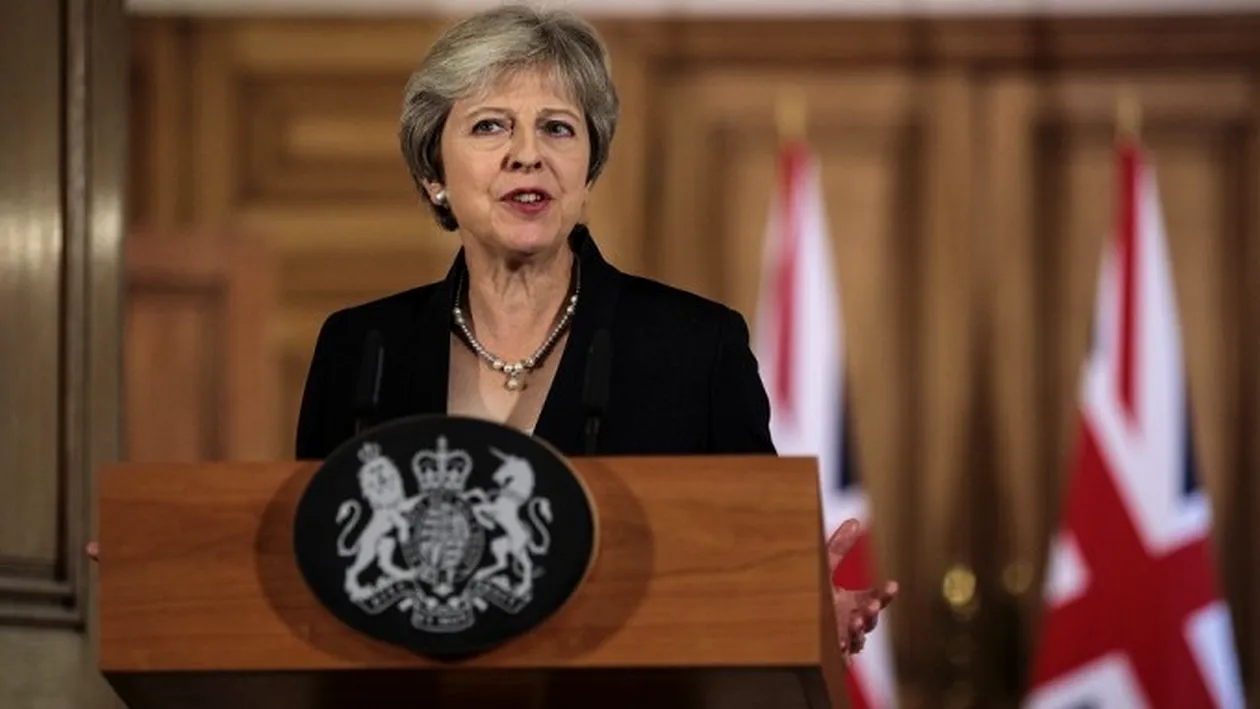 Premierul britanic Theresa May, implicat într-un grav accident rutier! Două persoane sunt rănite