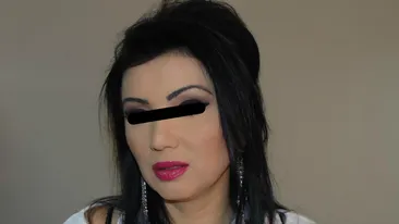 Cu cine a ciocnit ouale sotia lui Prigoana la miezul noptii! Spunea ca e acasa, dar... paparazzii au filmat-o impreuna cu el