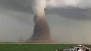 VIDEO ȘOCANT! Primele filmări din autocarul spulberat de tornadă pe autostradă: ”Rugați-vă...”