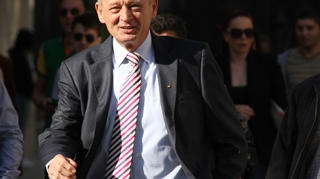 Primarul Oprescu, despre sponsorizarea handbalistelor de la Oltchim: "Este o datorie morala sa le ajutam, pentru ca aceste fete reprezinta o mandrie nationala!"