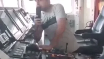 Dialogul fabulos dintre o navă rusească şi una georgiană! Au făcut mişto de ei, după ce ruşii au rămas fără combustibil: Atunci, vâsliţi