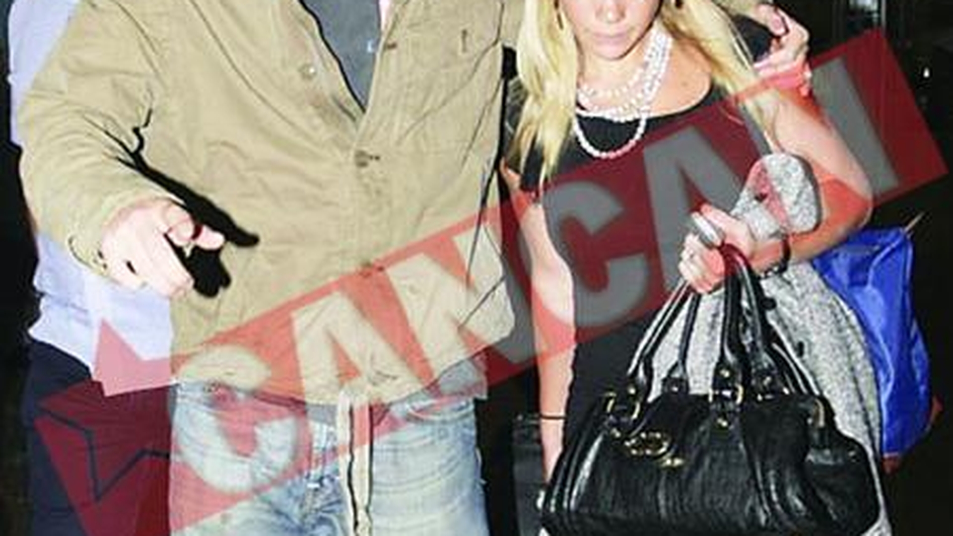 Chelsy l-a parasit pe Printul Harry