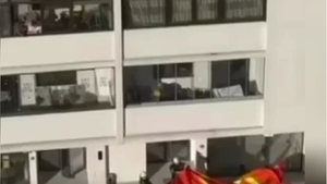 Un bărbat din Vâlcea s-a aruncat de la etajul 3 al blocului în care locuia. Ce a scris în biletul de ADIO