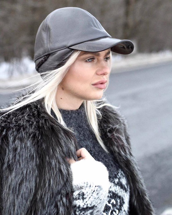 JOJO s-a fotografiat nemachiată şi nepensată, în cadă! Uite cum arată vedeta la aproape două luni de când a născut