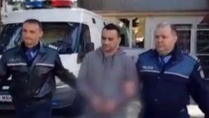 Un bărbat din Argeș și-a bătut sotia după ce i-a trimis 15.000 de lire din Anglia. Pe ce a cheltuit femeia banii