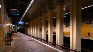 Agent de pază, agresat la metrou de un călător! Imaginile s-au viralizat și Poliția Română s-a autosesizat
