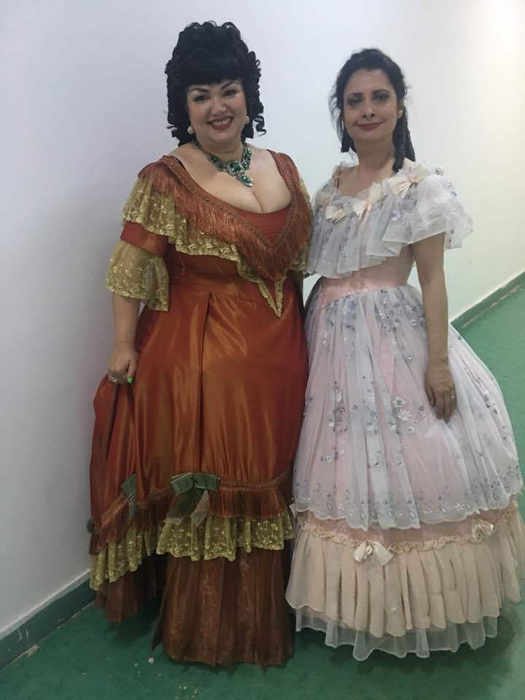 După ce s-a afişat cu talia de viespe, OZANA BARABANCEA uimeşte din nou! Cum a apărut vedeta