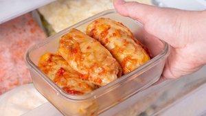 Cât timp pot fi ținute sarmalele de porc în congelator, fără să se altereze