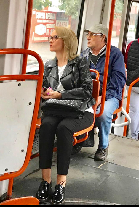 Gabriela Firea a fost curioasă să afle cum se circulă pe traseul tramvaiului 21