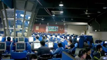 Partidul Comunist din China a interzis site-urile Twitter, Facebook si Youtube