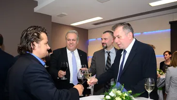 Frăţia milionarilor! Cei mai bogaţi clujeni au ciocnit un şpriţ, în premieră!