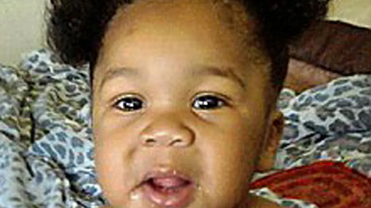 O fetita de cinci ani a omorat un bebelus