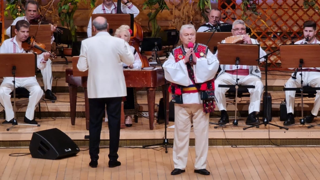 Gheorghe Turda, concert aniversar de excepție la Sala Radio. Ce cadou deosebit i-a făcut nepotul artistului, pe scenă. GALERIE FOTO