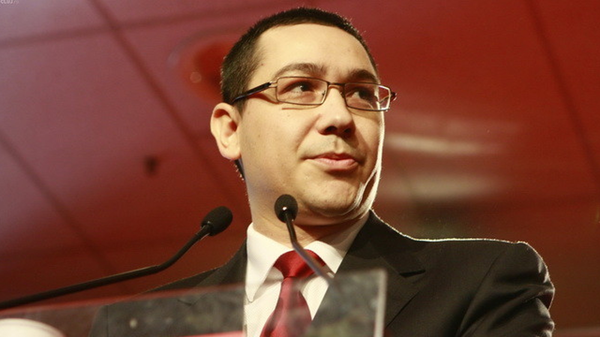 Partidul Social-democratilor Europeni ii ureaza succes lui Victor Ponta pentru turul al doilea