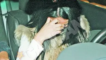 Adelina Pestritu umbla camuflata in araboaica!