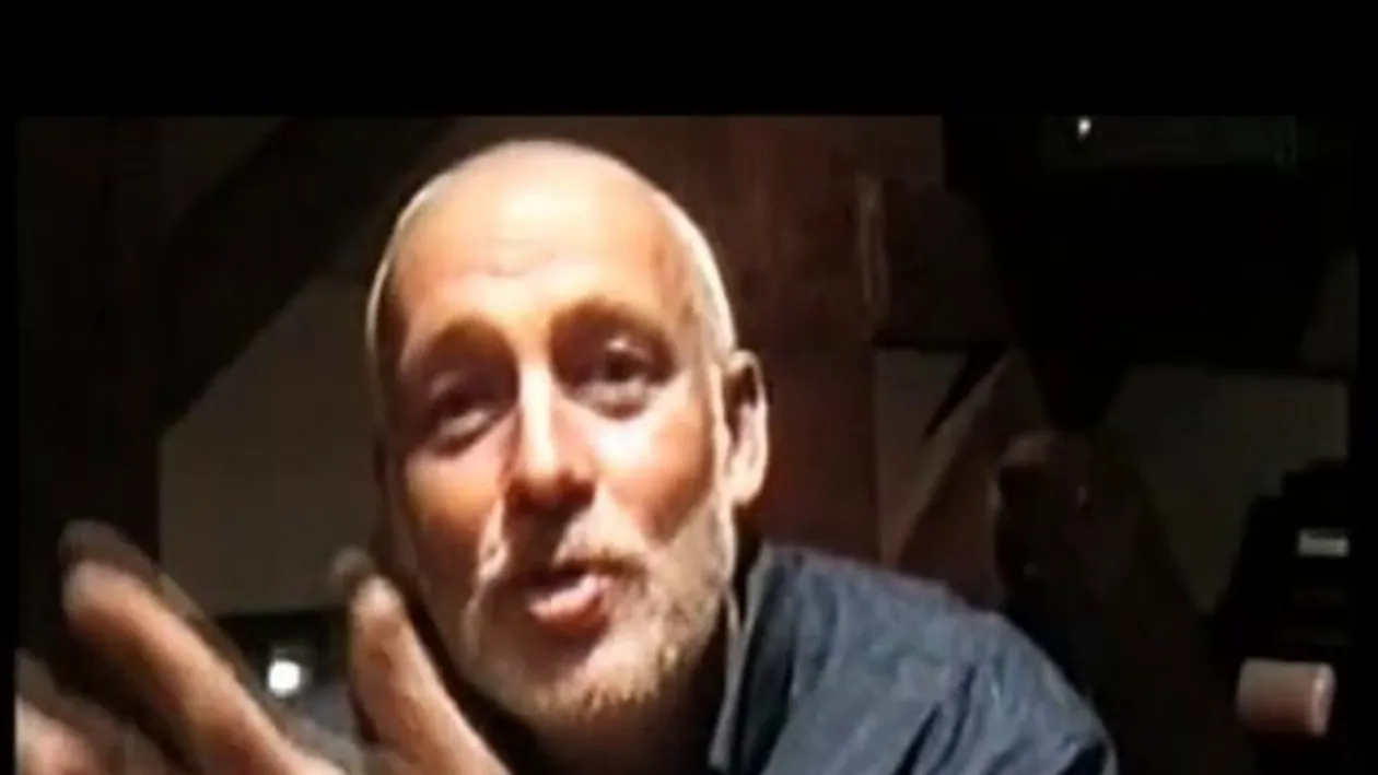 Prima dragoste nu se uita! Sorin Chifiriuc renunta la hainele preotesti si se intoarce la rock!