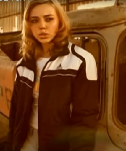 Denisa Răducu la debutul său în lumea muzicală, în anii 2000