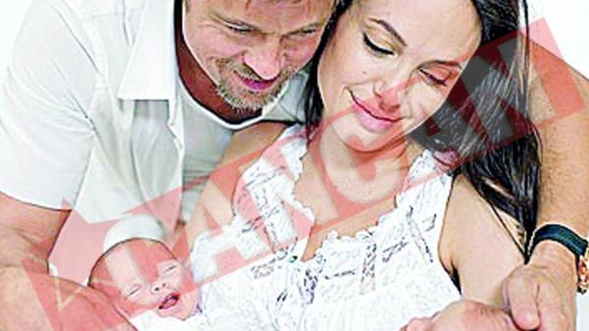 Angelina Jolie, obsedata de curatenie