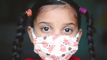 Tulburător! Pacienții bolnavi de coronavirus de la ATI își iau rămas bun de la familie prin apel video