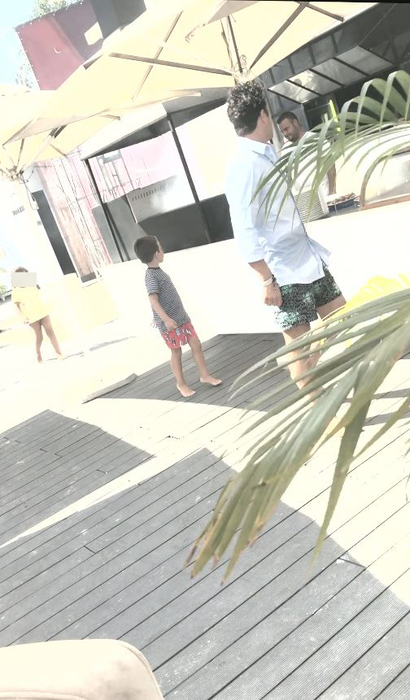 Bogdan Ionescu, zis Syda, a petrecut câteva zile la mare, alături de cei doi copii pe care-i are cu Elena Băsescu, Sofia Anais și Traian