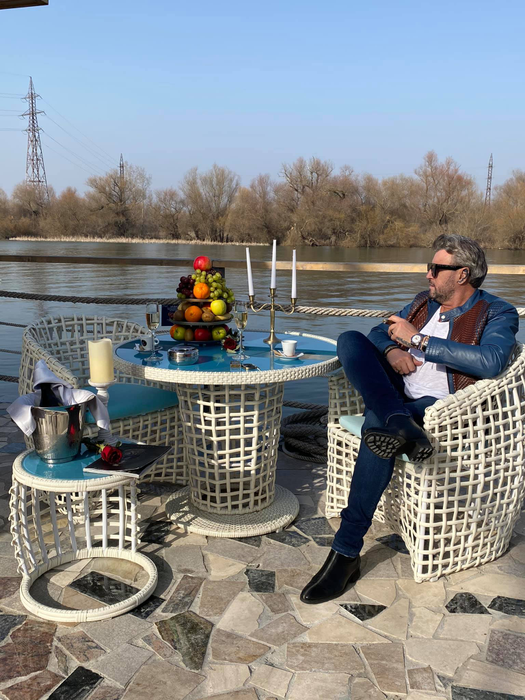 Cătălin Botezatu, pe mâinile medicilor din Turcia: “Sunt aici pentru o nouă intervenție chirurgicală”. Cum se simte designerul înainte să intre în sala de operații | VIDEO