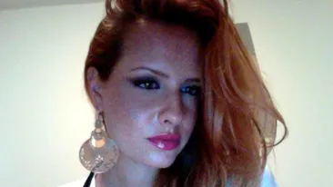 Fiica lui Gabriel Cotabita a atras toate privirile pe plaja. Vezi cat de sexy este Eliza in costum de baie