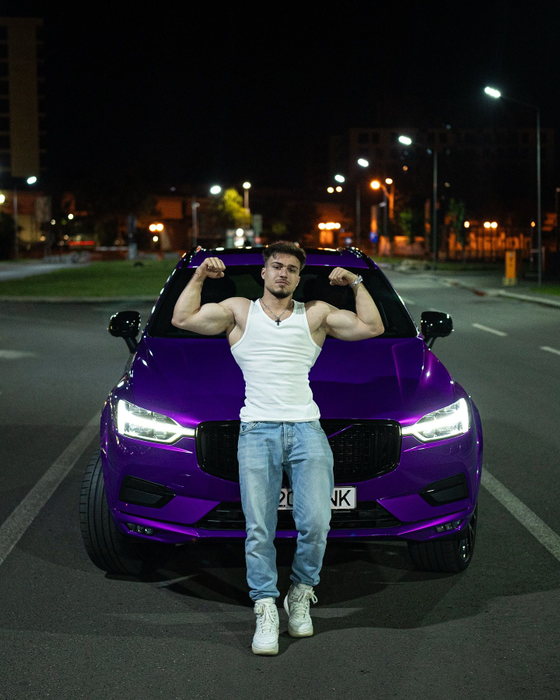 SNIK joacă tare cartea băiatului „sărac”, în plin flirt cu Andreea Bostănică! CANCAN.RO i-a numărat banii și surpriza e mare de tot
