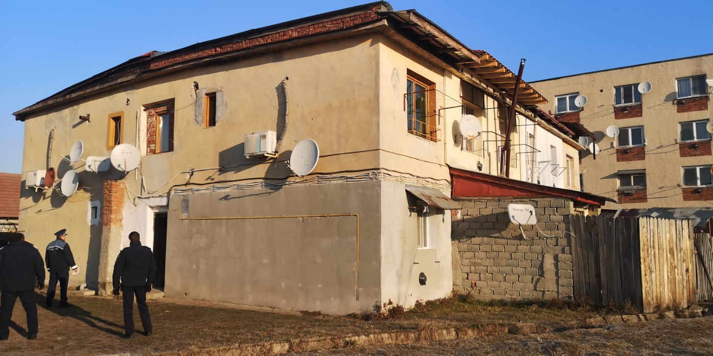 Doi tineri din Târgu-Jiu au murit intoxicaţi cu monoxid de carbon emanat de o sobă