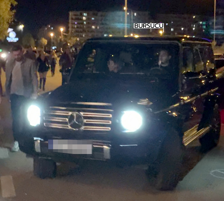 Bursucu se plimbă cu un Mercedes G Klasse / Sursă foto: CANCAN.RO