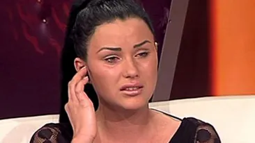 Daniela Crudu, in genunchi din cauza lui Nila! Ce i s-a intamplat brunetei dupa crizele repetate de gelozie ale fotbalistului!