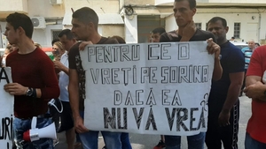 Proteste în Craiova, pentru fetița din Baia de Aramă: "Sorina noi vom lupta, traficanţii nu te ia"