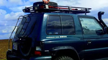 Dupa ce a fost eliminat de la Burlacul, Vladimir Draghia a plecat in vacanta cu prietenii! Vezi ce nebunii a facut si cum s-a plimbat cu caprele