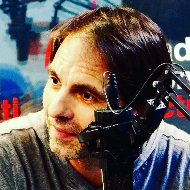 Dan Negru: "În bancurile colegilor de televiziune, eu sunt prostalăul suprem!" / Sursa Foto: Instagram.com