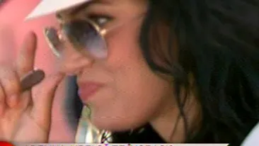 N-o sa isi vina sa crezi! Uite ce farfurie plina cu cartofi si snitele are la pranz Adelina Pestritu!