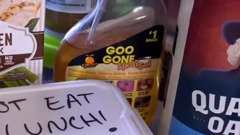 Mesajul ilar scris de o angajată pe caserola din frigiderul de la muncă: „Nu-mi mâncați mâncarea! Am…”