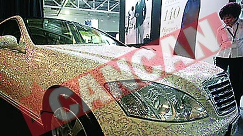 Rusii cheltuiesc doua miliarde de euro pe cadouri de Anul Nou