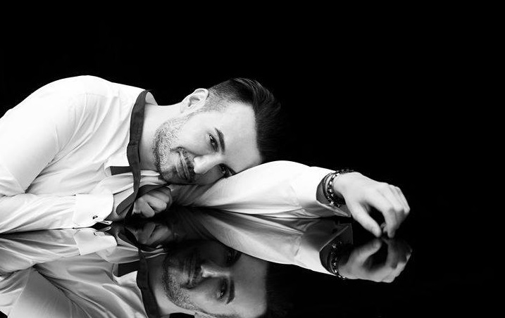 Răzvan Ciobanu a fost bătut?! A publicat imagini cu ochiul drept vânăt și s-a destăinuit: “Dacă nici noi nu ne putem asumă momentele din viata noastră”