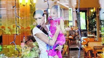 Moni s-a racorit cu Irina la munte