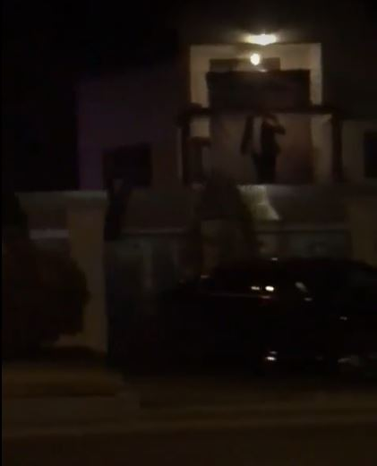 VIDEO / Ce s-a întâmplat la miezul nopţii la casa lui Emi Pian! Cei care au venit la priveghi au rămas înmărmuriţi