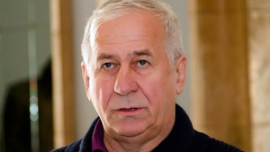George Mihaita e in culmea fericirii. "Fiul meu se insoara!" Vezi ce moldoveanca sexy i-a furat inima!