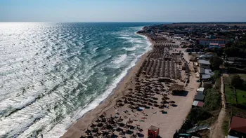 Cât costă o vacanță la mare în luna mai. Tarife reduse în Mamaia, Costinești și Vama Veche