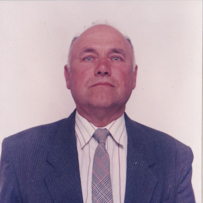 Profesorul Dobre Puținelu, din Izbiceni, a inventat un îngrășământ care a fost premiat la Geneva și Bruxelles