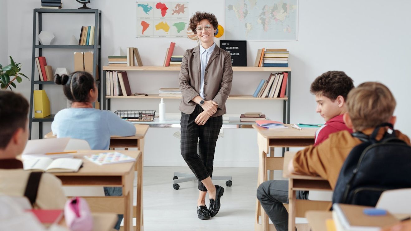 Zi liberă pentru o mare parte din elevii români! Vor începe vacanța de toamnă mai devreme