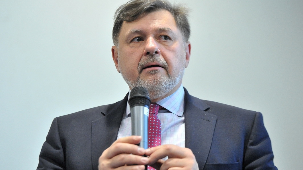 Mesajul lui Alexandru Rafila cu privire la vaccinare: „Trebuie să ajungem la 100.000 de vaccinări pe zi pentru a reveni la normalitate”