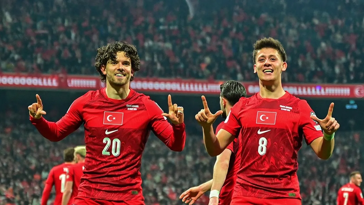 Iubita lui Arda Güler, eroul Turciei în meciul cu România: baschetbalistă, fotografă și o prezență fină care refuză celebritatea