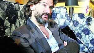 Vrea mesaj sexy pe piatra funerara