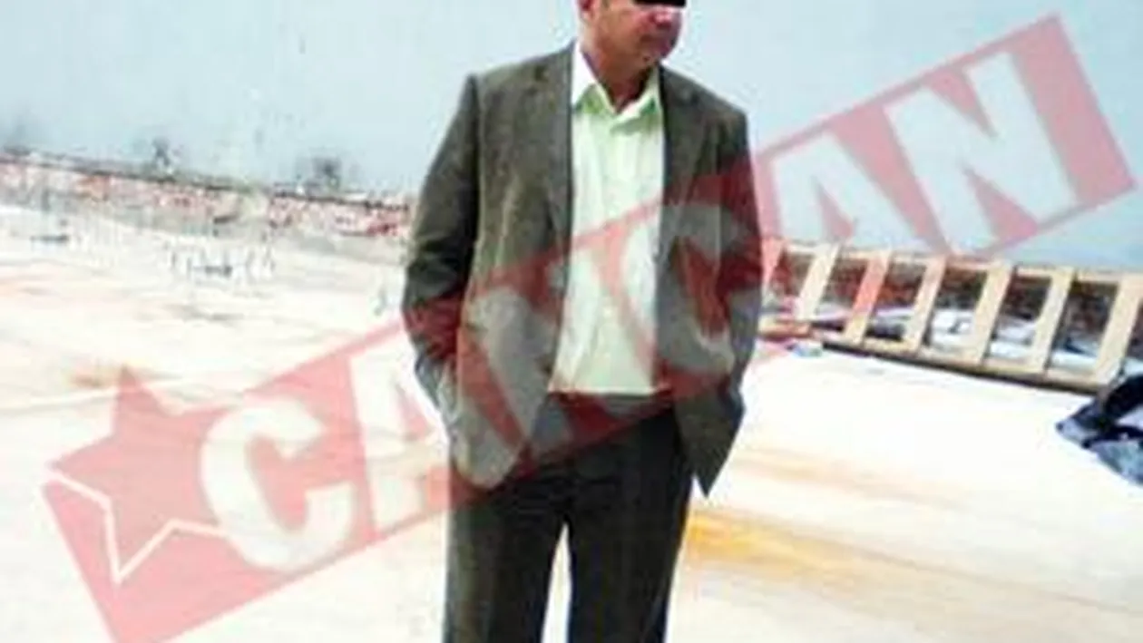 I-au furat masina la semafor